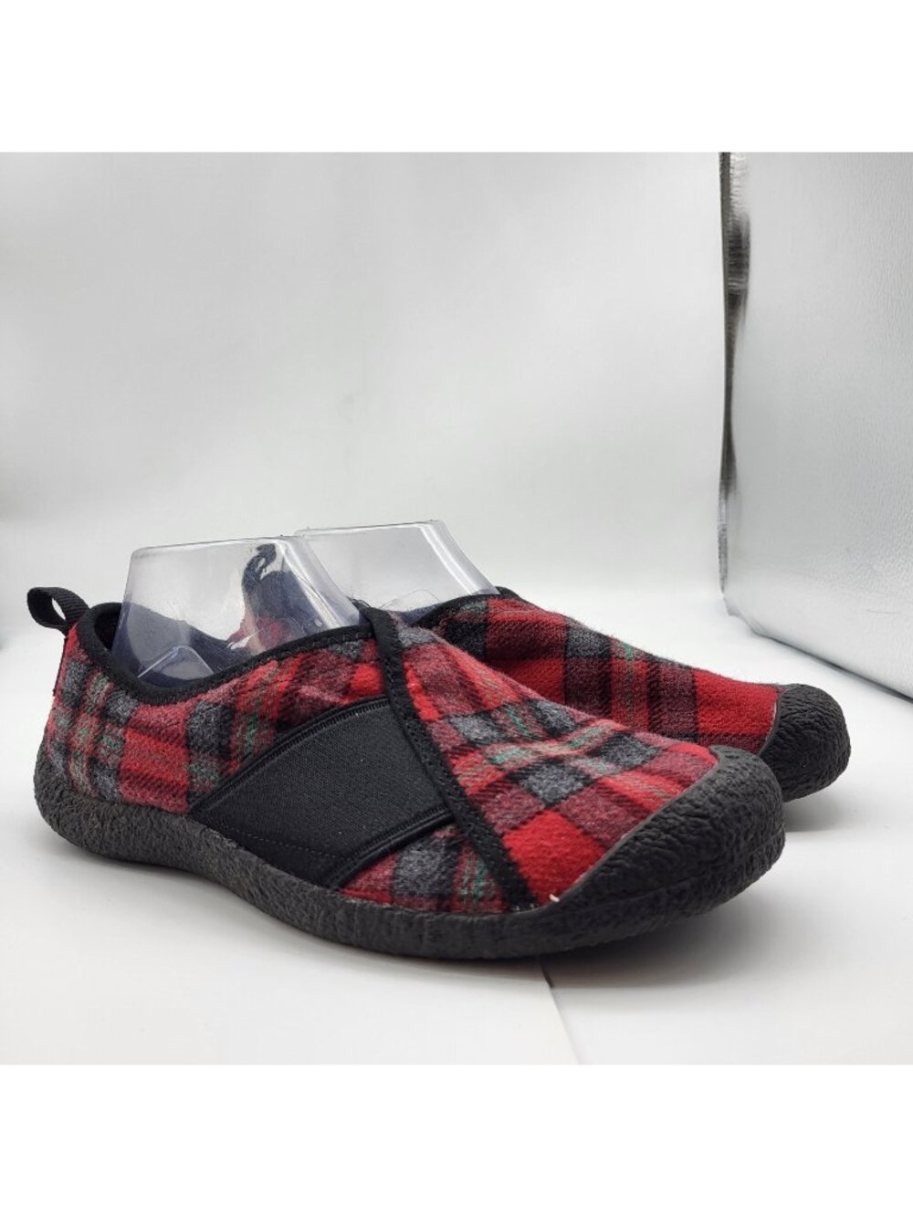 keen howser womens size 10 shoes red plaid faux fur lined comfort slippers gorp